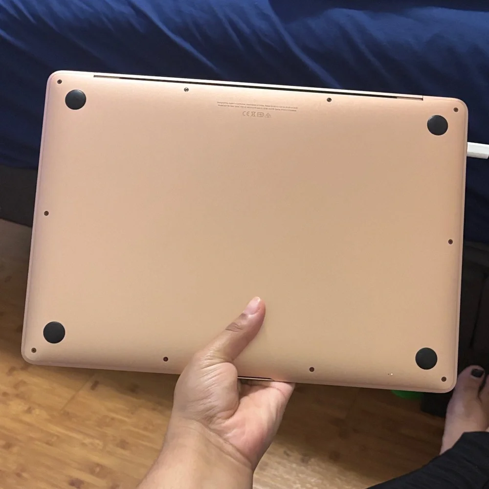 Apple MacBook Air in Elegant Pink